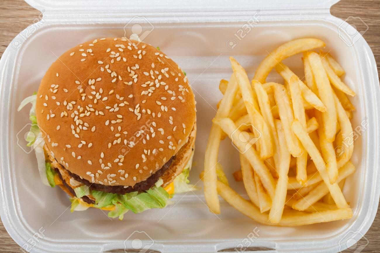 Hamburguesa sencilla con papas