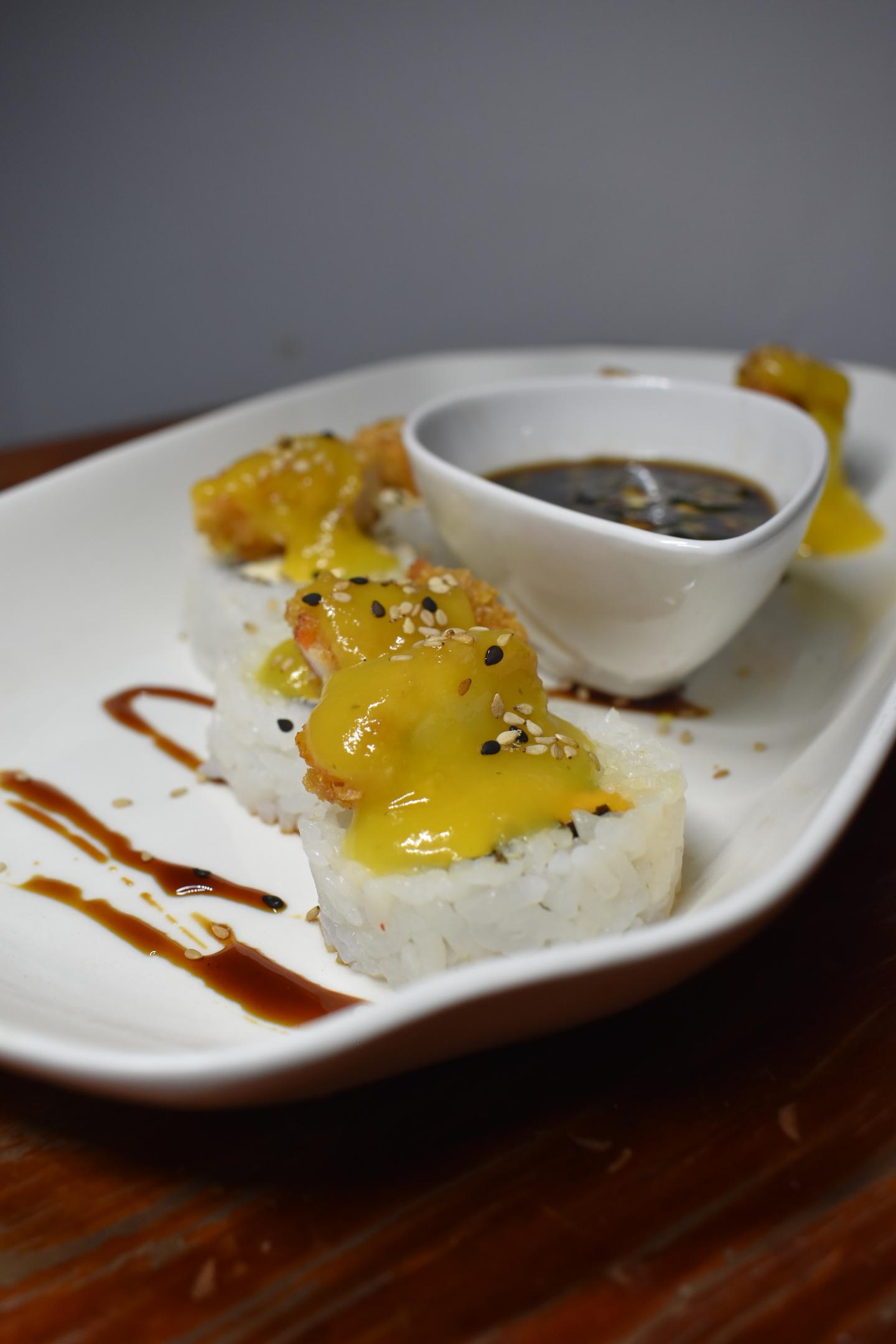 TROPICAL ROLL