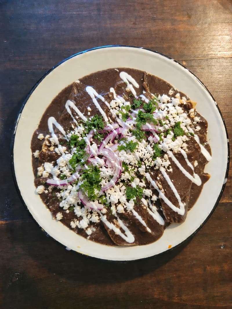 Enfrijoladas