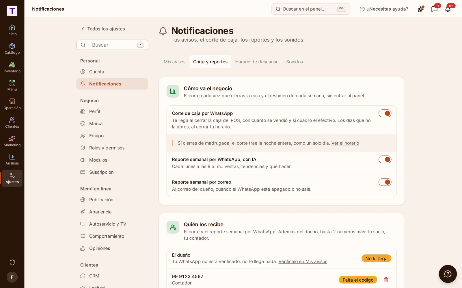 Ajustes de Notificaciones en la pestaña Corte y reportes: Corte de caja por WhatsApp encendido y, debajo, Quién los recibe con el número del contador esperando su código