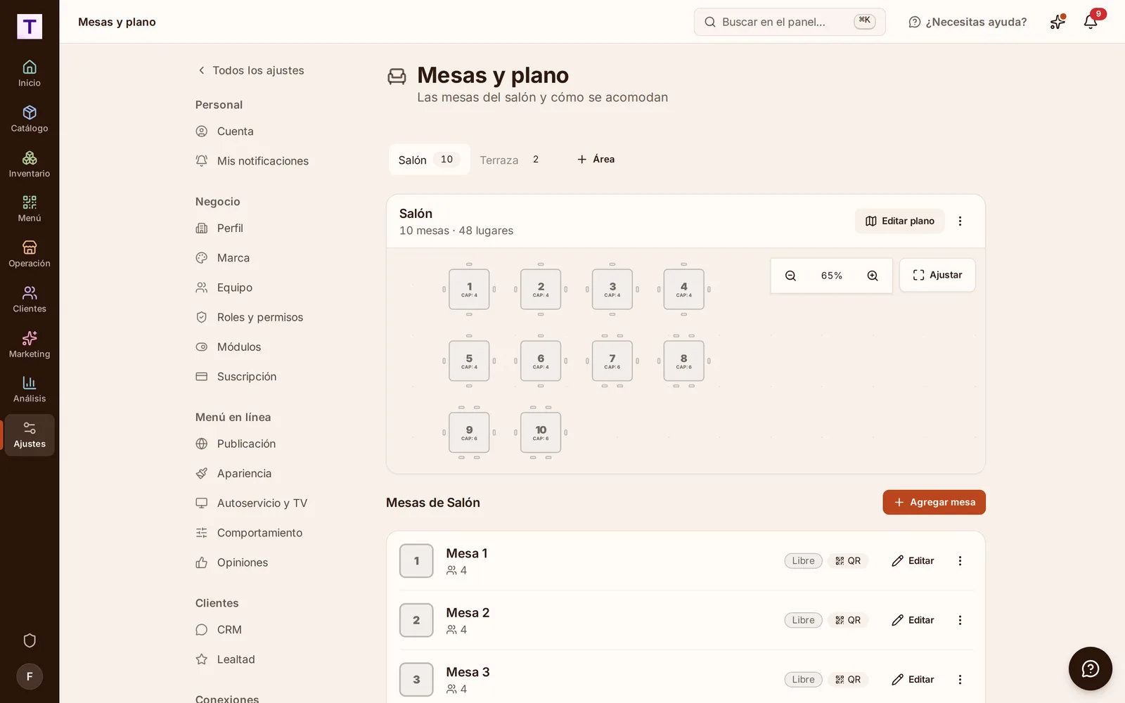 Mesas y plano con las áreas Salón y Terraza en pestañas, la vista previa del plano del salón y el botón Editar plano